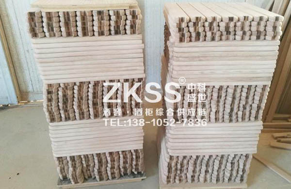 中科盛世，酒窖設(shè)計(jì)，實(shí)木酒窖定制